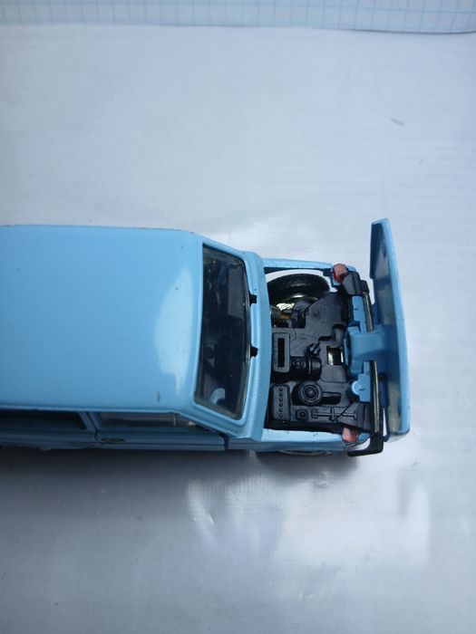 Нива СССР 1:43 продам