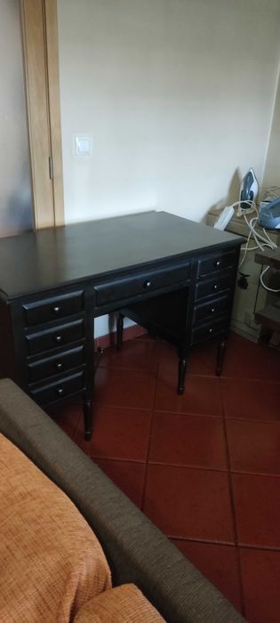 Secretaria de pinho lacada