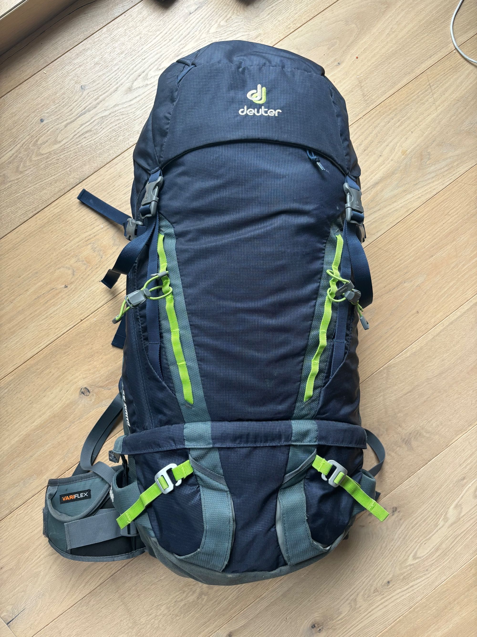 plecak turystyczny Deuter Guide 45+ (45l) stan idealny