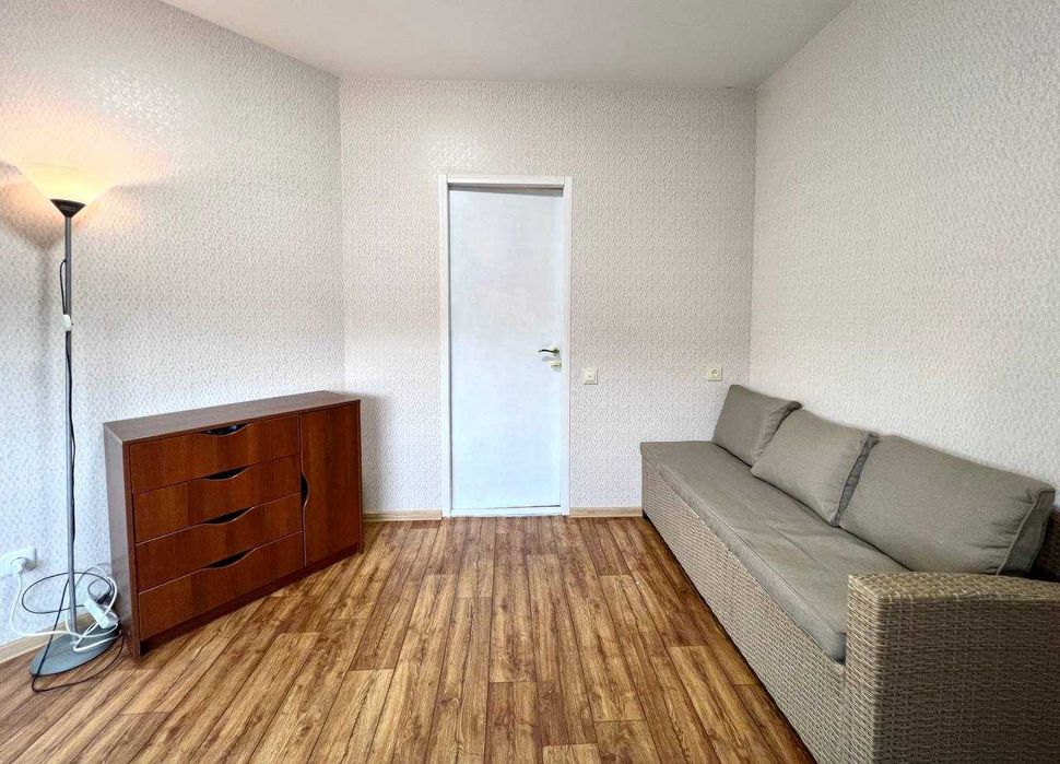 Київ, Райдужний масив. Оренда будинку біля озера.