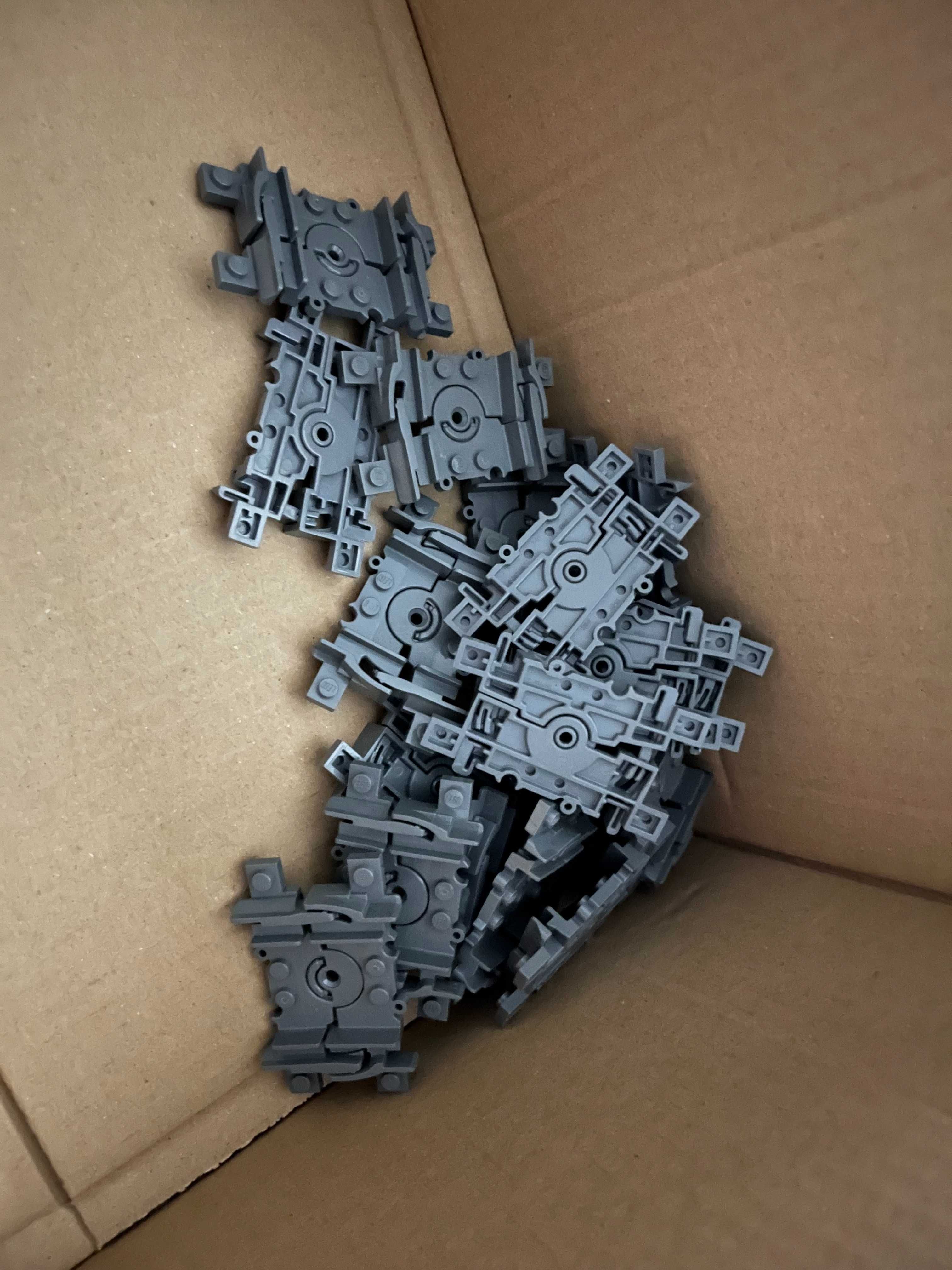 15x LEGO Tor elastyczny Train, Track Plastic Flexible Segment 88492c00