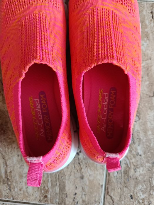 Мокасини сліпони Skechers розмір 39.5
Устілка 26.5см
Пересилаю, є олх