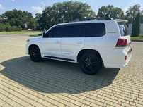 Легковий автомобіль