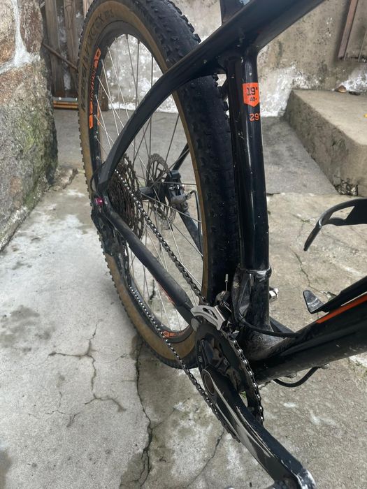 Bicicleta ktm carbono