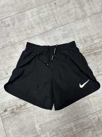 Шорты Nike (size S)