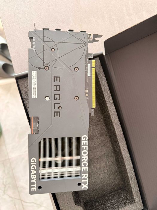 Gigabyte GeForce RTX 4060 EAGLE OC 8GB DLSS 3
