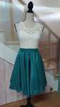 Vestido verde e branco