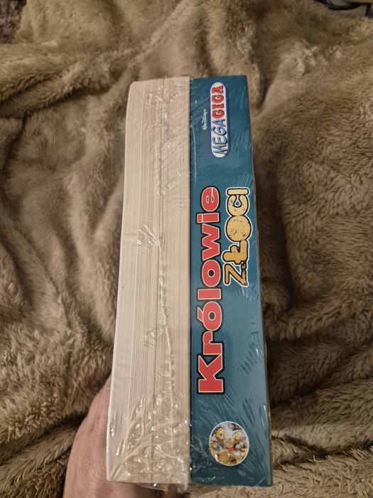 Mega Giga Królowie Złoci i Potwór z Przeszłości