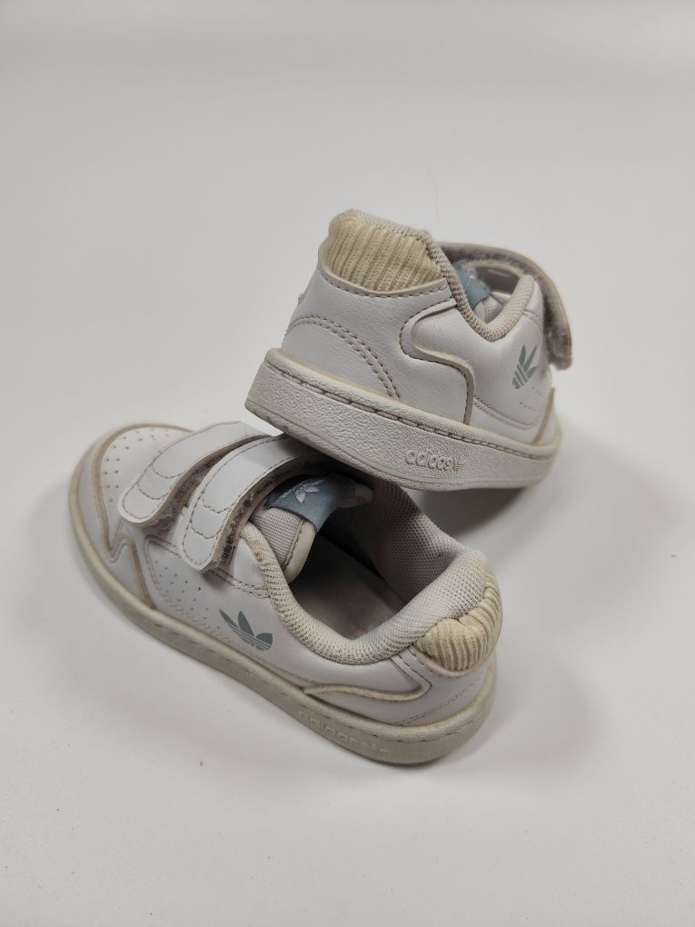 Białe buty sneakersy Adidas Ny 90 CF rozmiar 26 17 cm