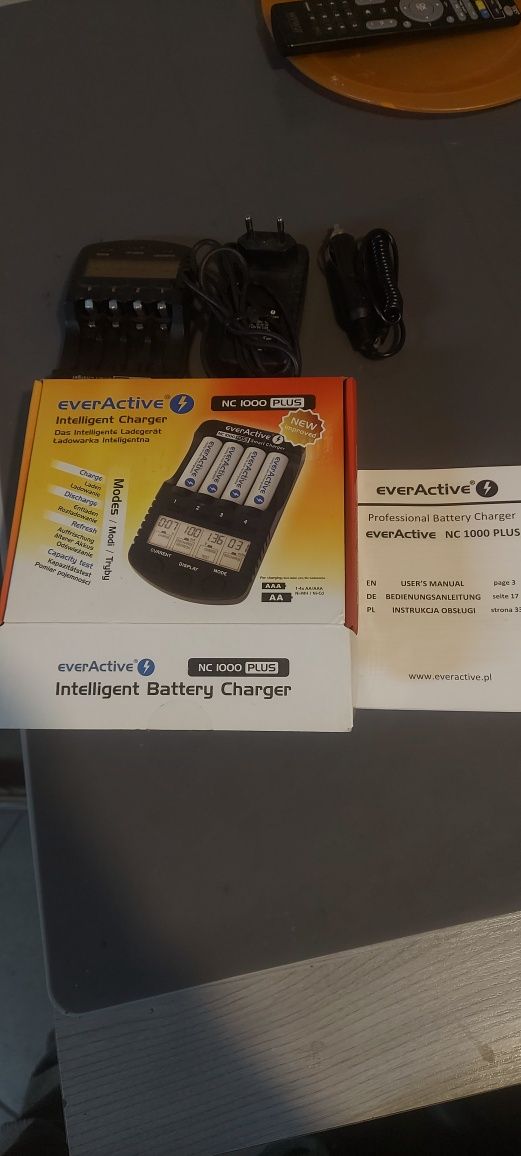 Ładowarka akumulatorów Ever active NC 1000 plus