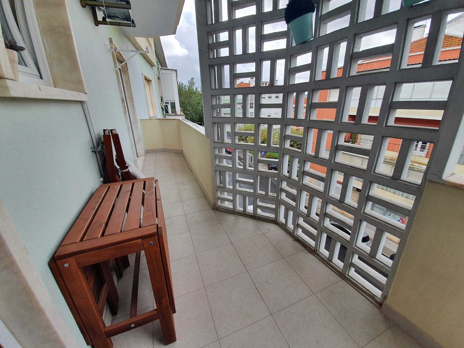 Apartamento T2 Olival Basto