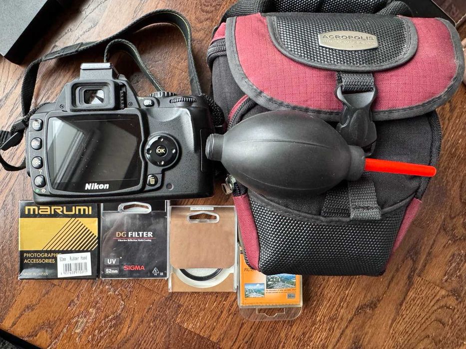 Фотоаппарат Nikon D40 Kit, вспышка Nikon sb-600