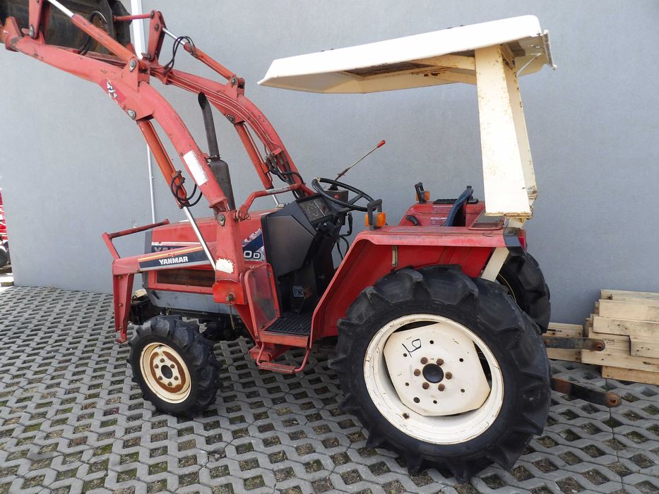 Yanmar F20 4x4 ładowacz czołowy TUR mini traktor ogrodniczy