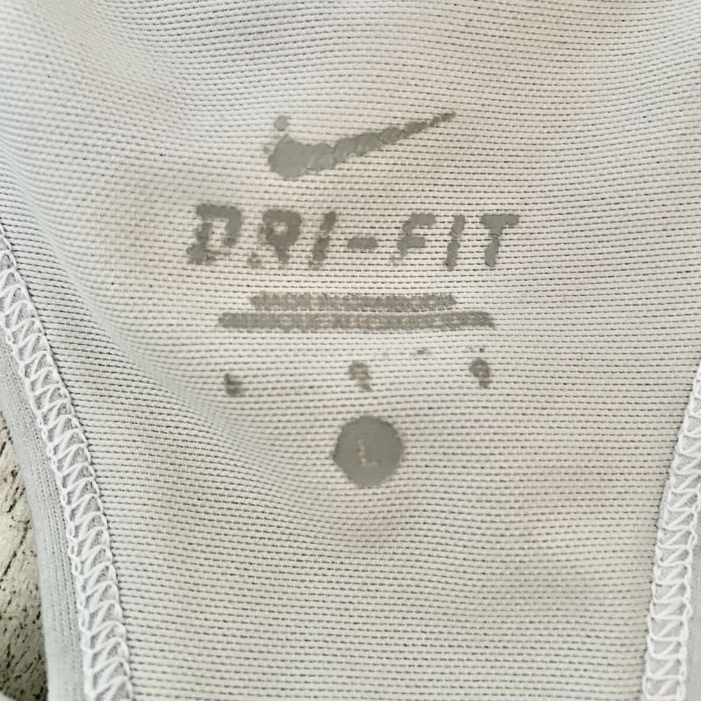 Женская майка для фитнеса Nike dri-fit