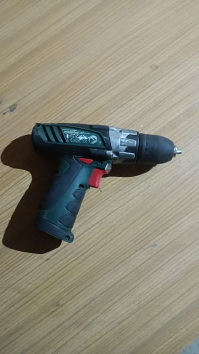 Wkrętarki Bosch i Metabo
