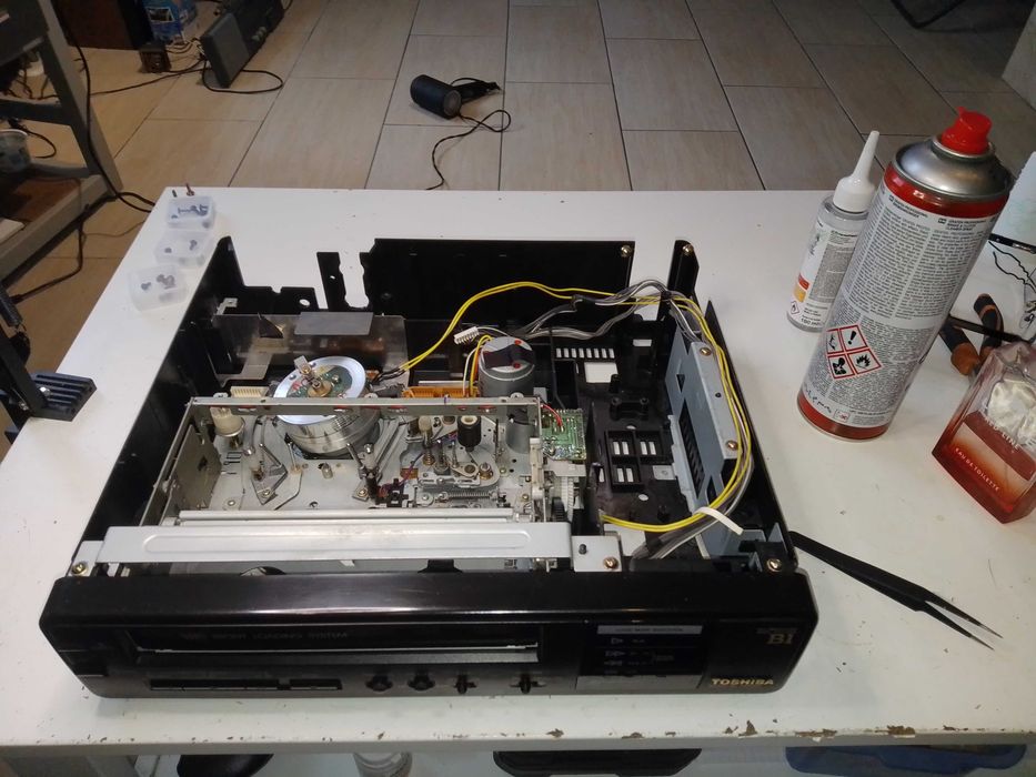 Magnetowid TOSHIBA B1 sprawny