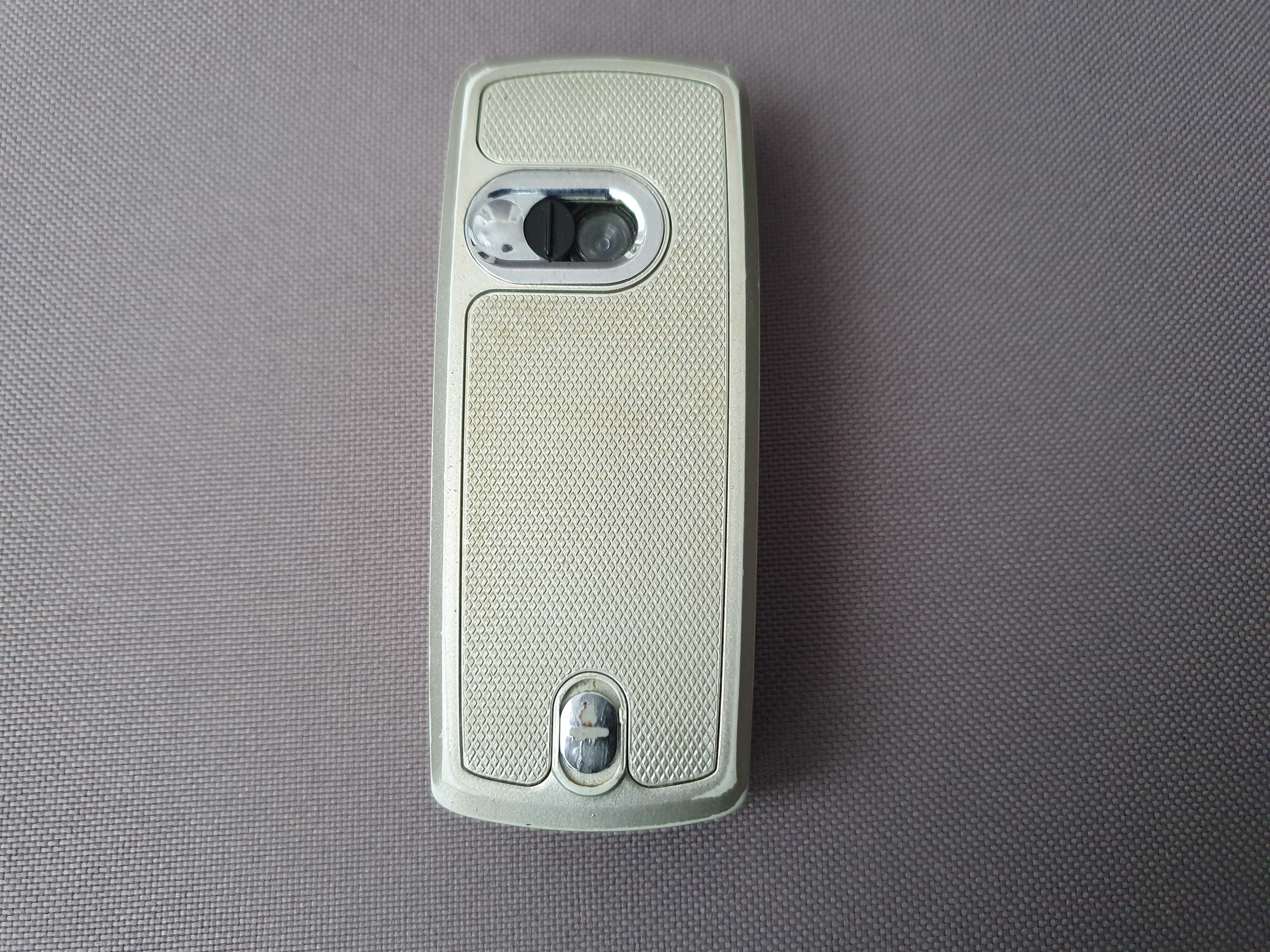 Stary zabytkowy telefon Sagem myx-6