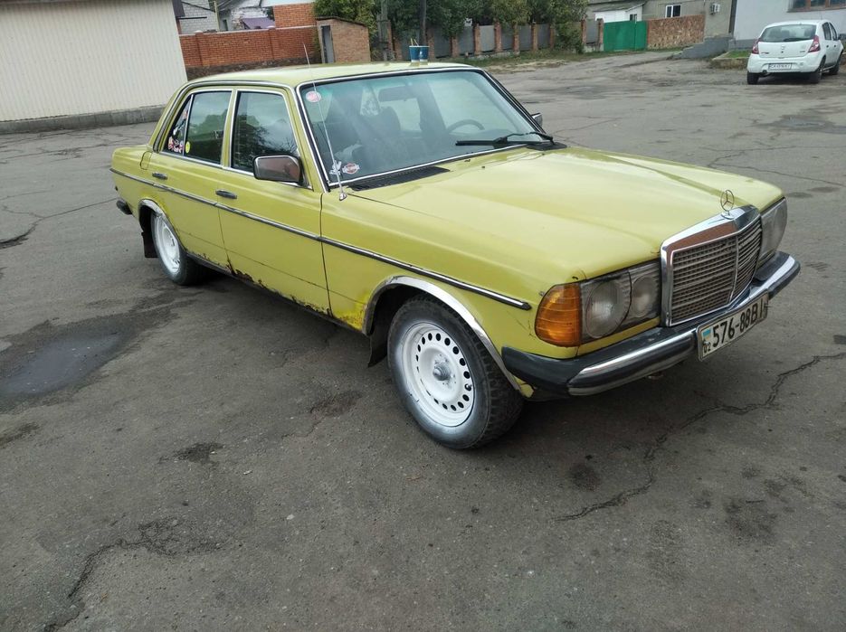 Мерседес 123 2.2 дизель