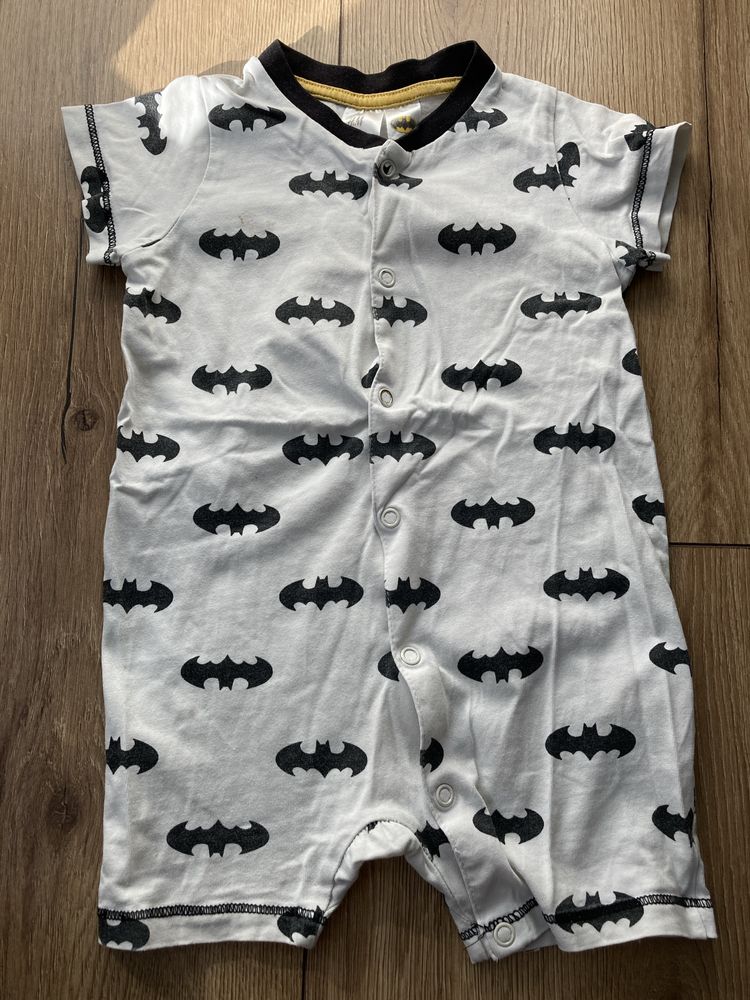 Body piżamka letnia Batman H&M, 74 cm.