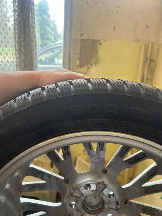Felgi aluminiowe z oponami Toyota pw457-10  0 04