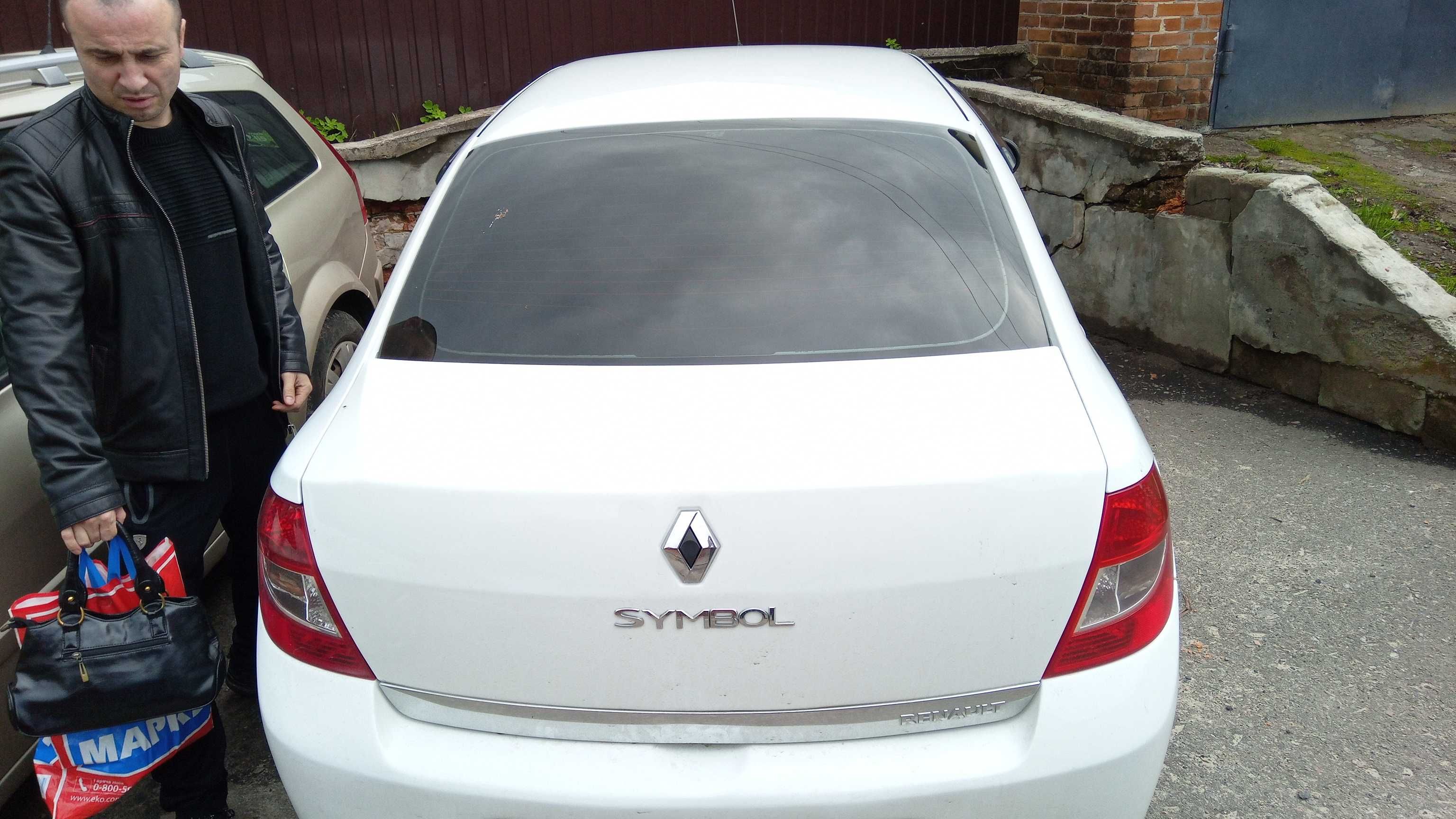 Авто машина Рено Сімбол симбол Renault Symbol 1.4 2010 газ бензин