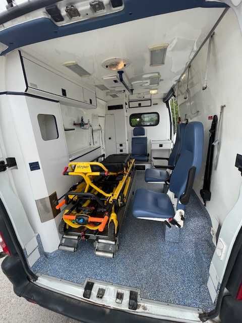 Ambulans , Karetka Opel Movano , Master 3,0