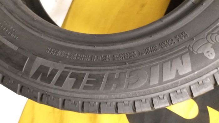C826 sztuka 215/65R16C 109/107TMichelin Agilis