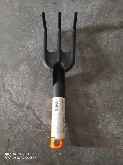 Fiskars kultywator ręczny