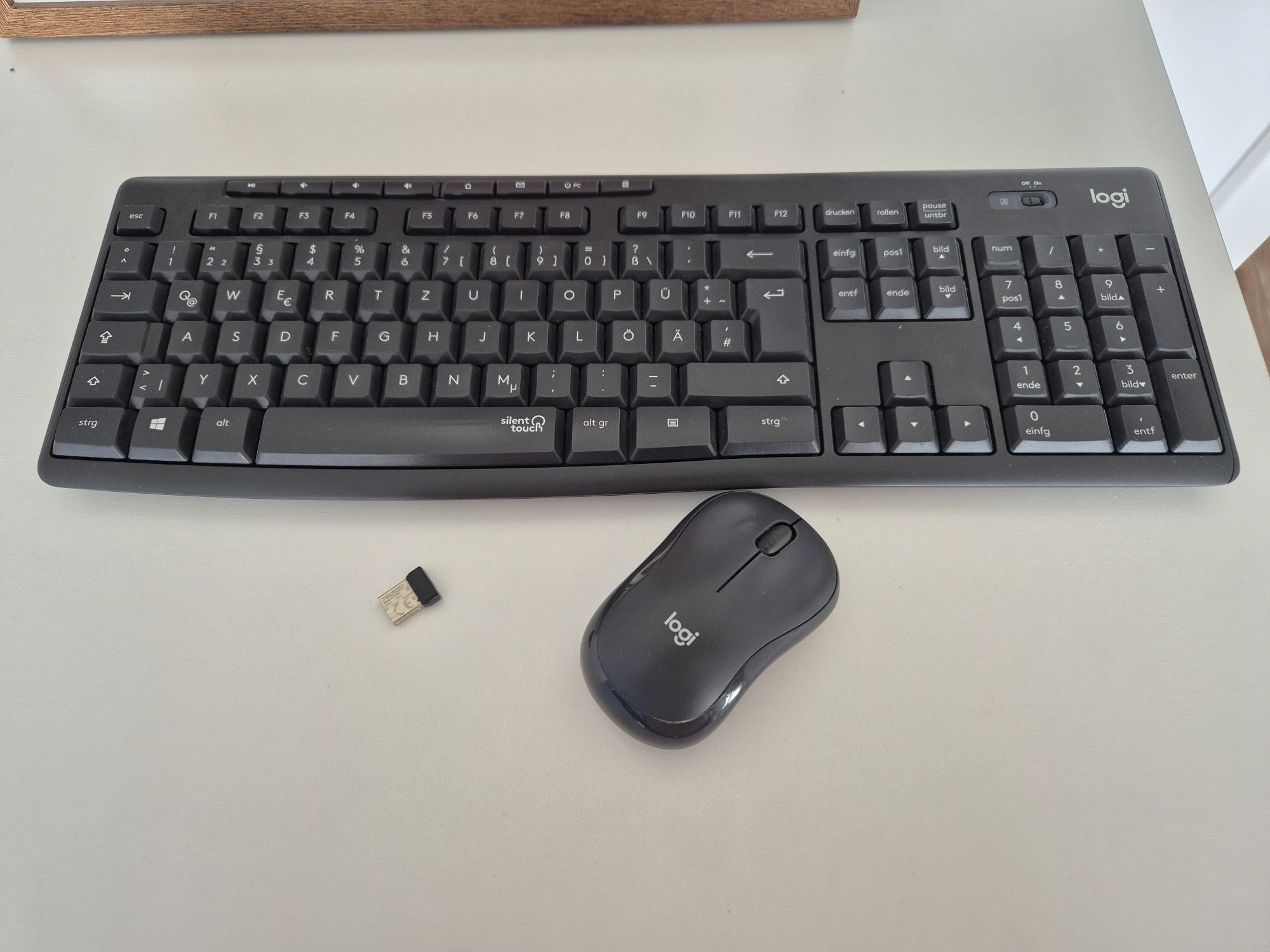 Klawiatura + mysz Logitech MK295 jak nowa QWERTZ Silent/cicha