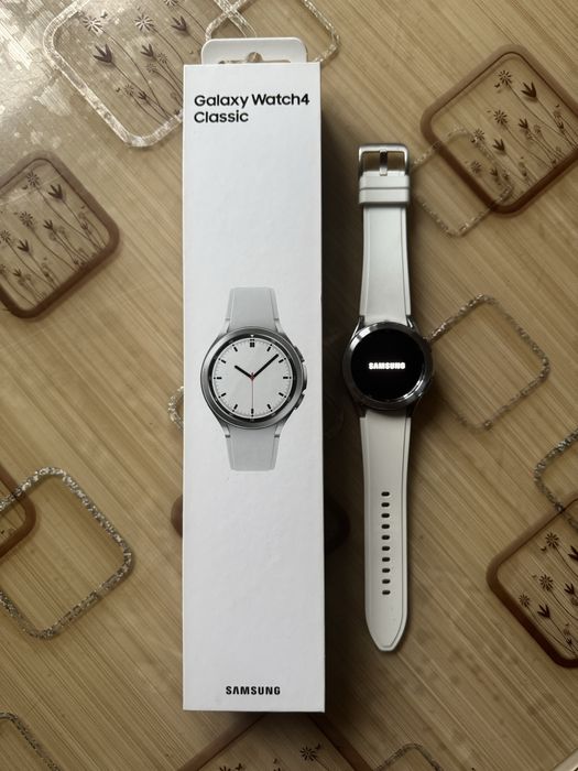 Продам смарт годинникGalaxy Watch 4 Classic