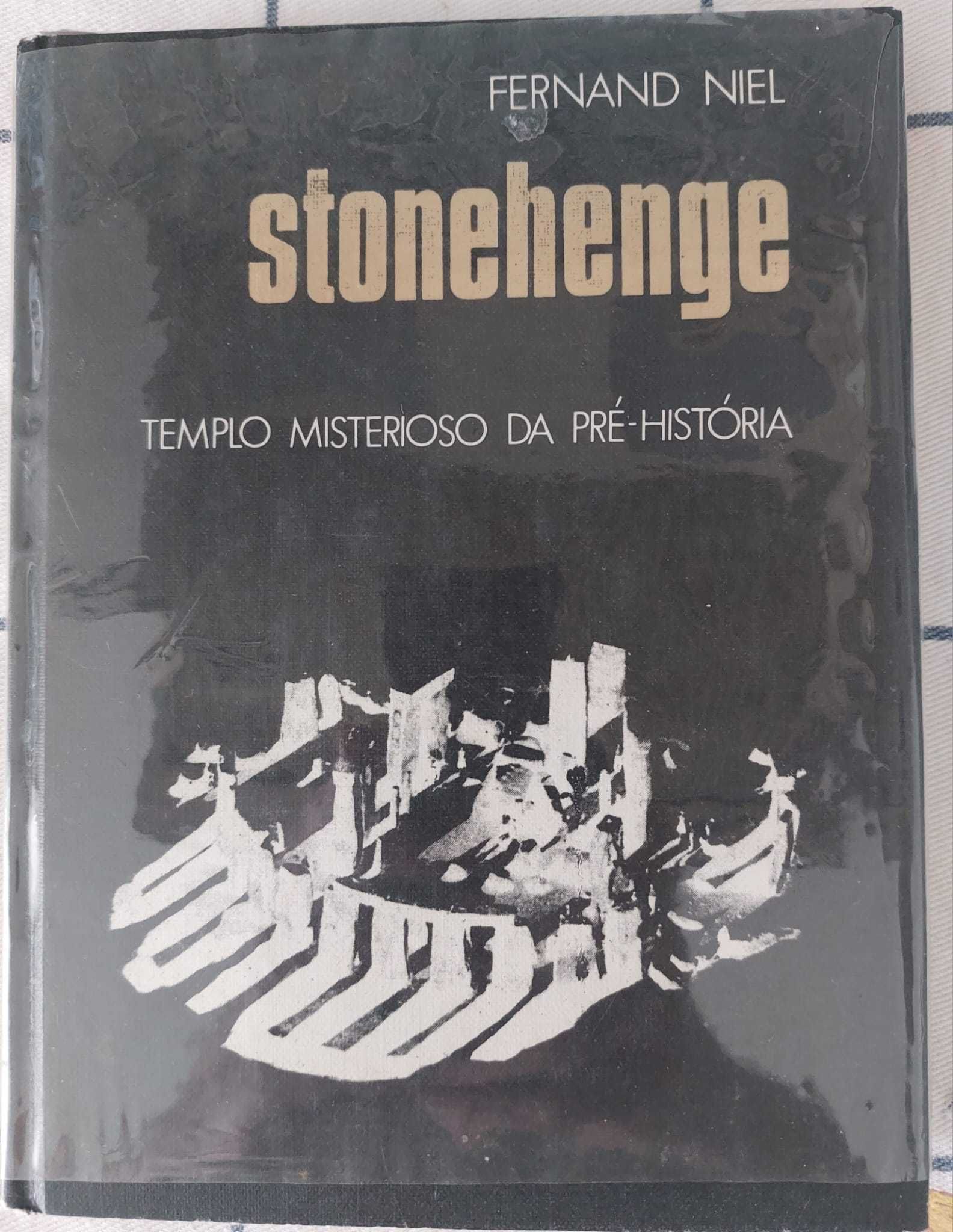 Livro: Stonehenge - Fernand Niel