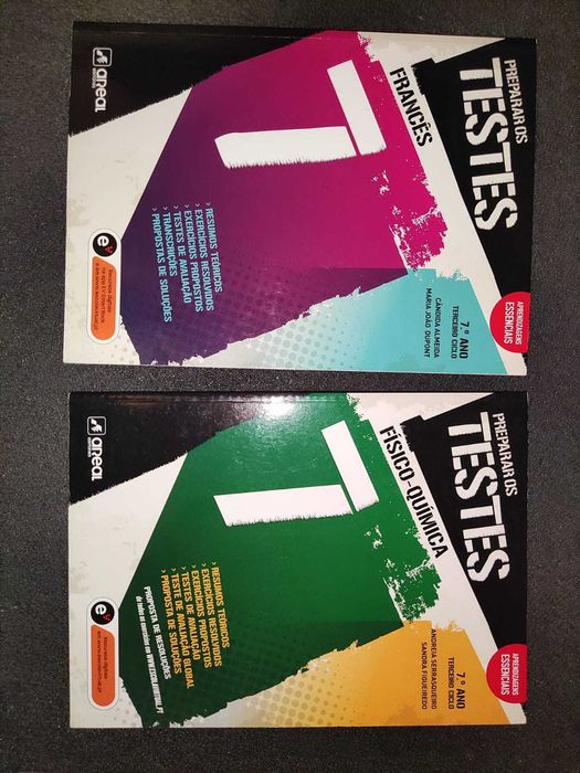 Livros Fichas 7° ano Francês & Físico-química