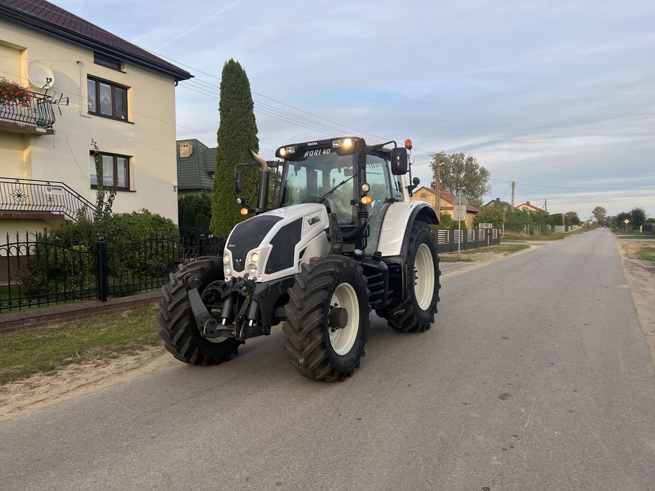 Valtra n123 nowe opony  TUZ miękka oś i kabina 15 rok