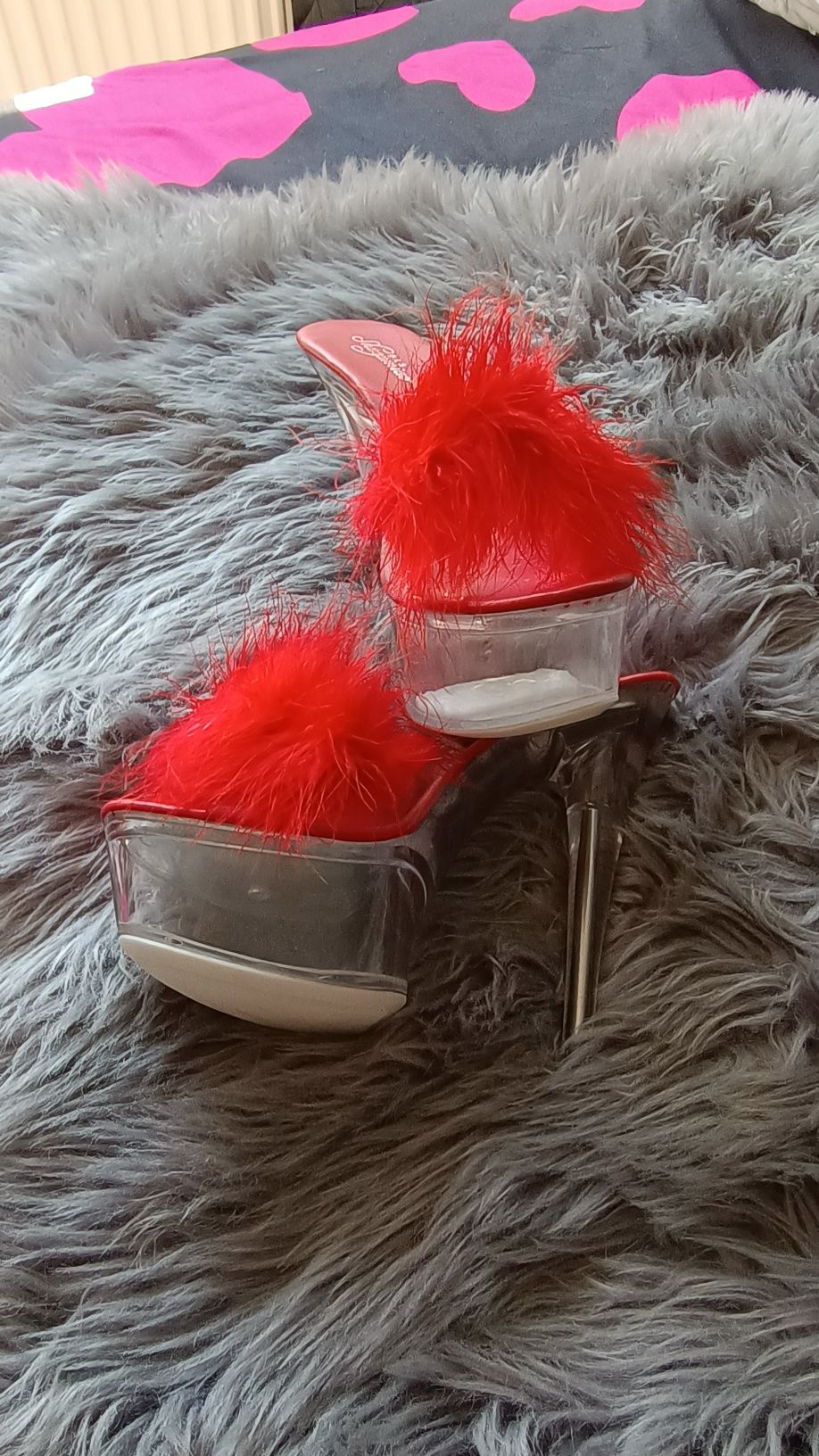 Piękne Klapeczki High Heels Futerko
