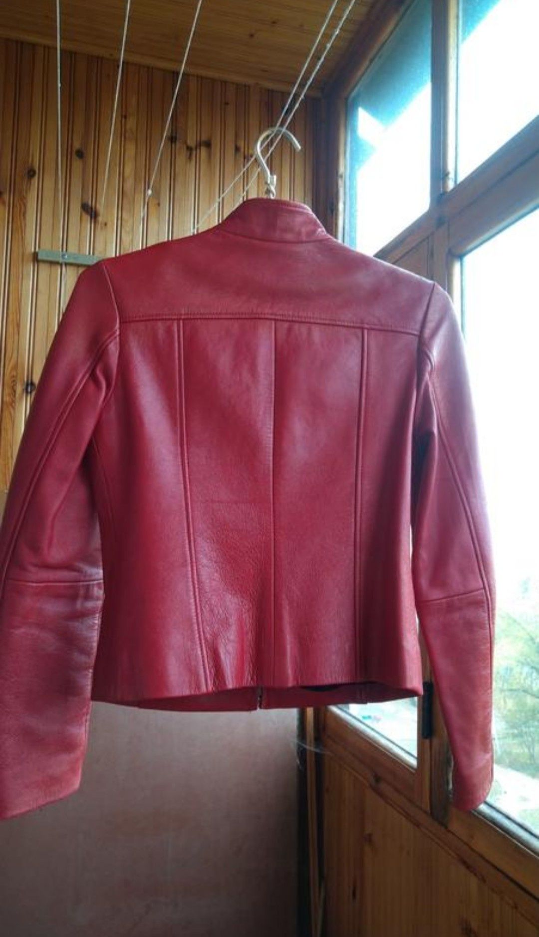 Куртка из натуральной кожи бордового цвета, р.XS