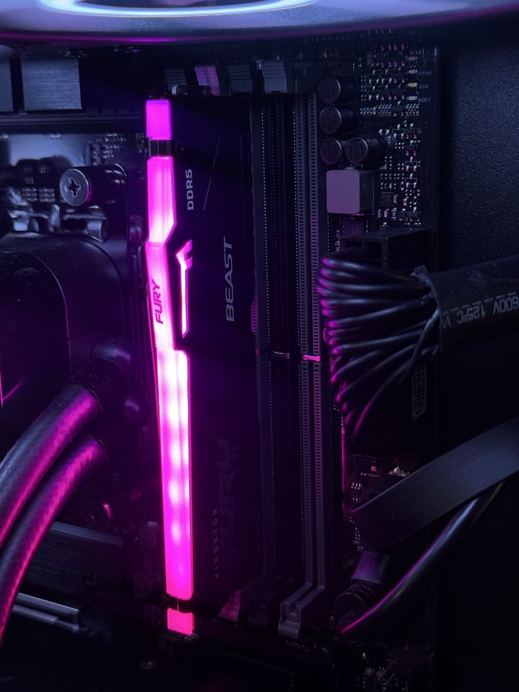 Pamięć RAM Kingston FURY Beast RGB DDR5 16GB 6000 CL36 Czarny