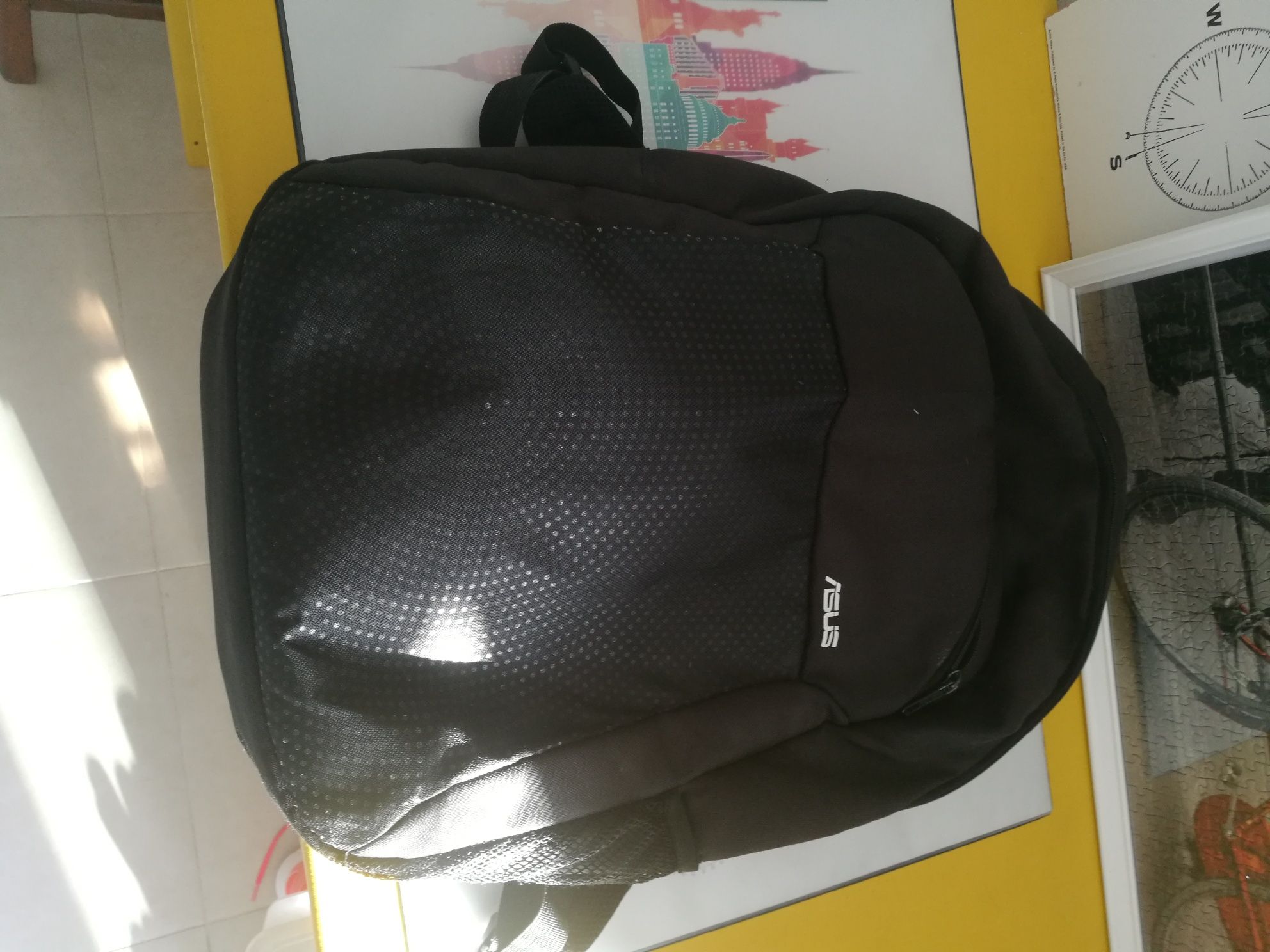 Mochila marca Asus