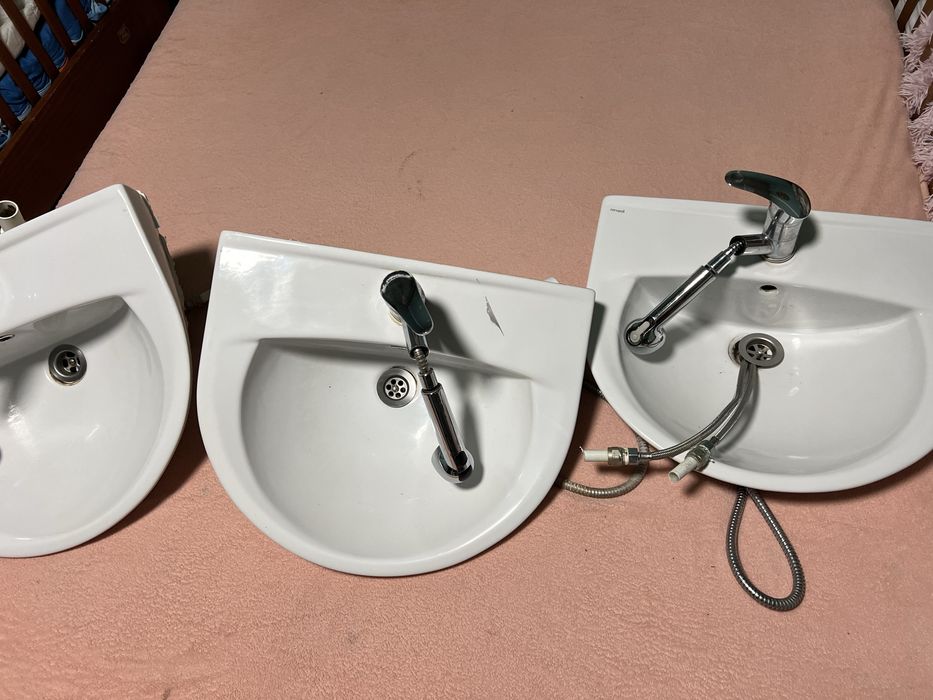 Терміново продам умивальники тромби і замішувачів