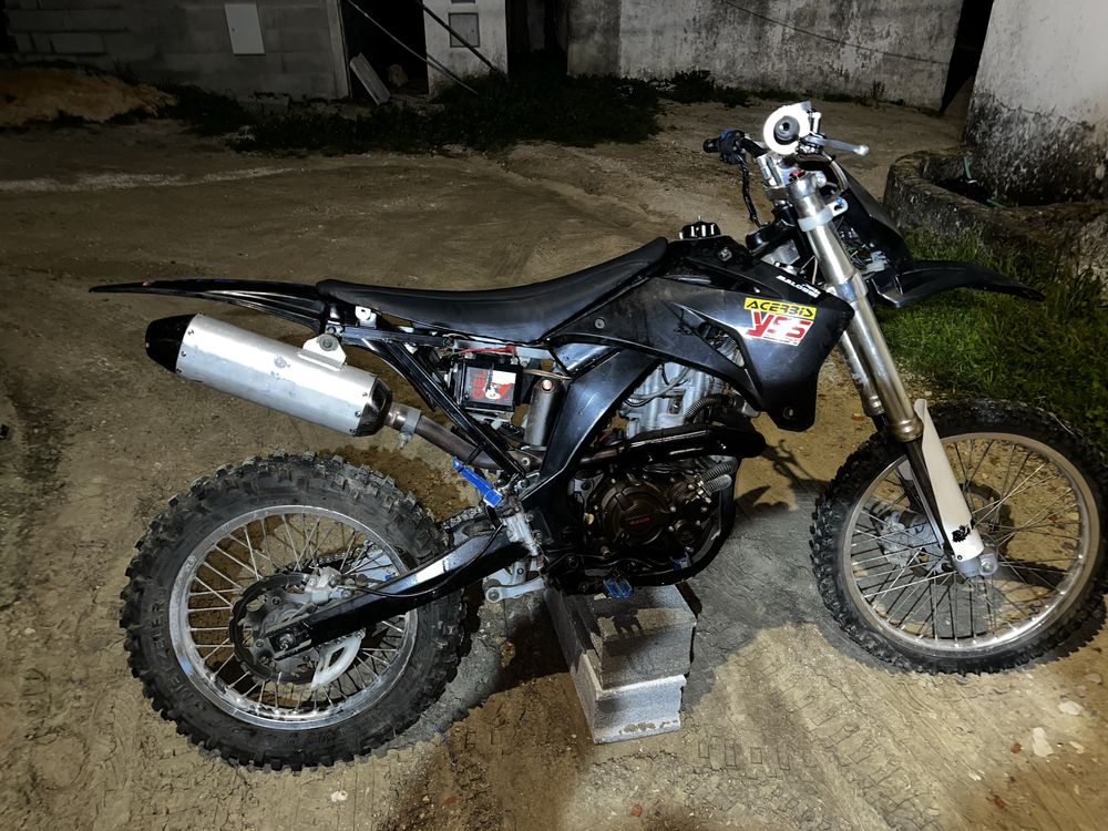 Vendo Mota cross MIKILON 250cc