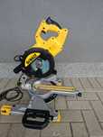Ukośnica Dewalt DWS 773
