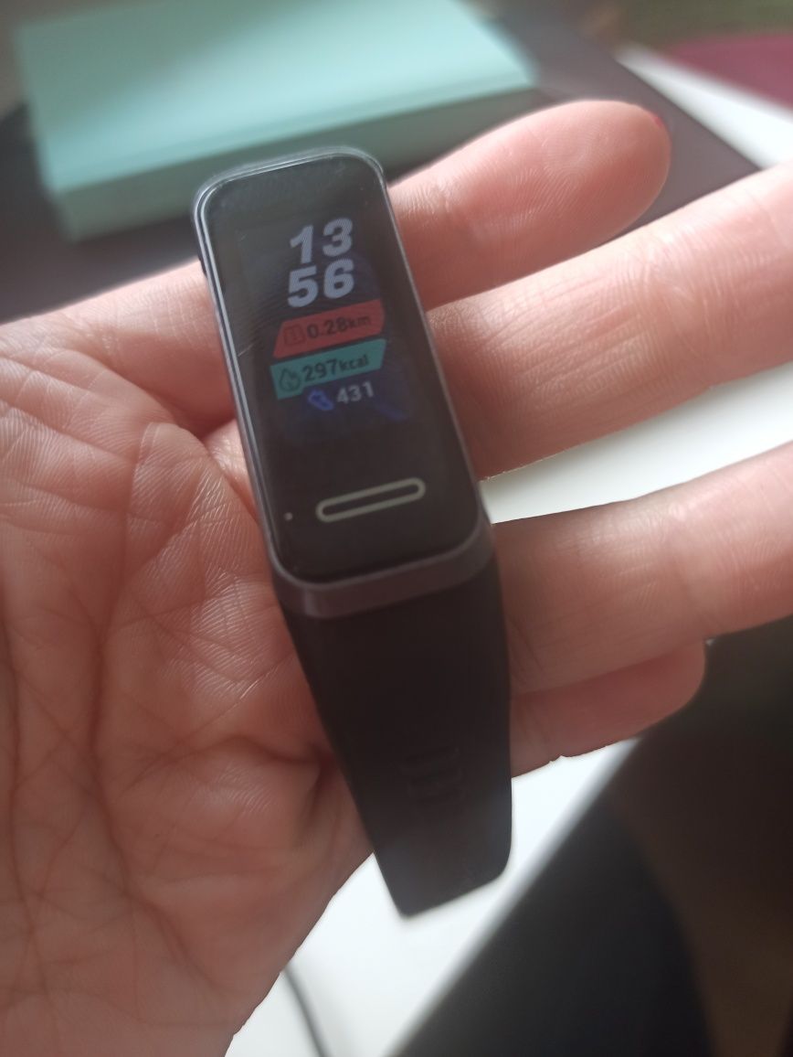 Opaska huawei mi band 4