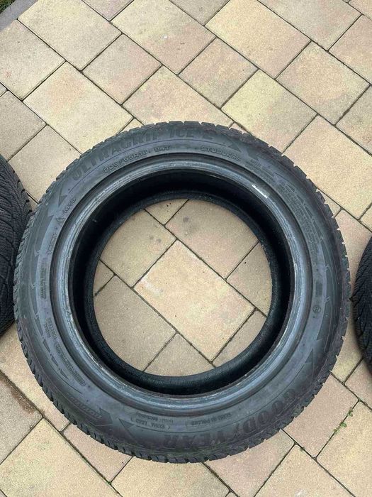 Шини зимові Goodyear 205/55 R16 94T б/у