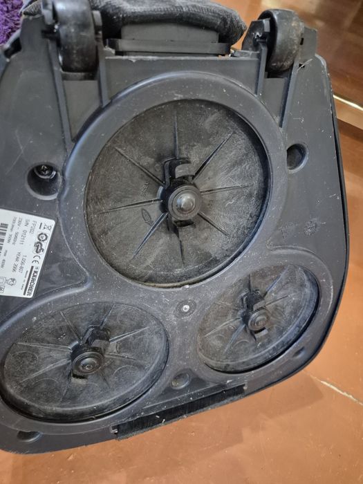 полотер- пилосос  Karcher FP 202.