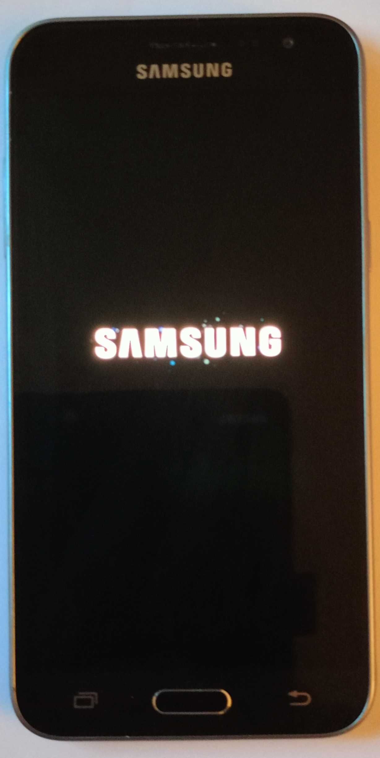 Samsung Galaxy J3 SM-J320FN