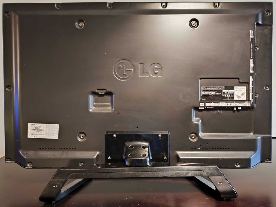 Televisor LG 42” 3D Full HD (1080p) 42LM620S – NÃO É SMART