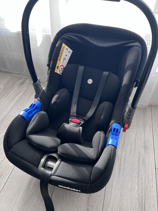 Дитяче автокрісло-переноска 0–13 кг в гарному стані