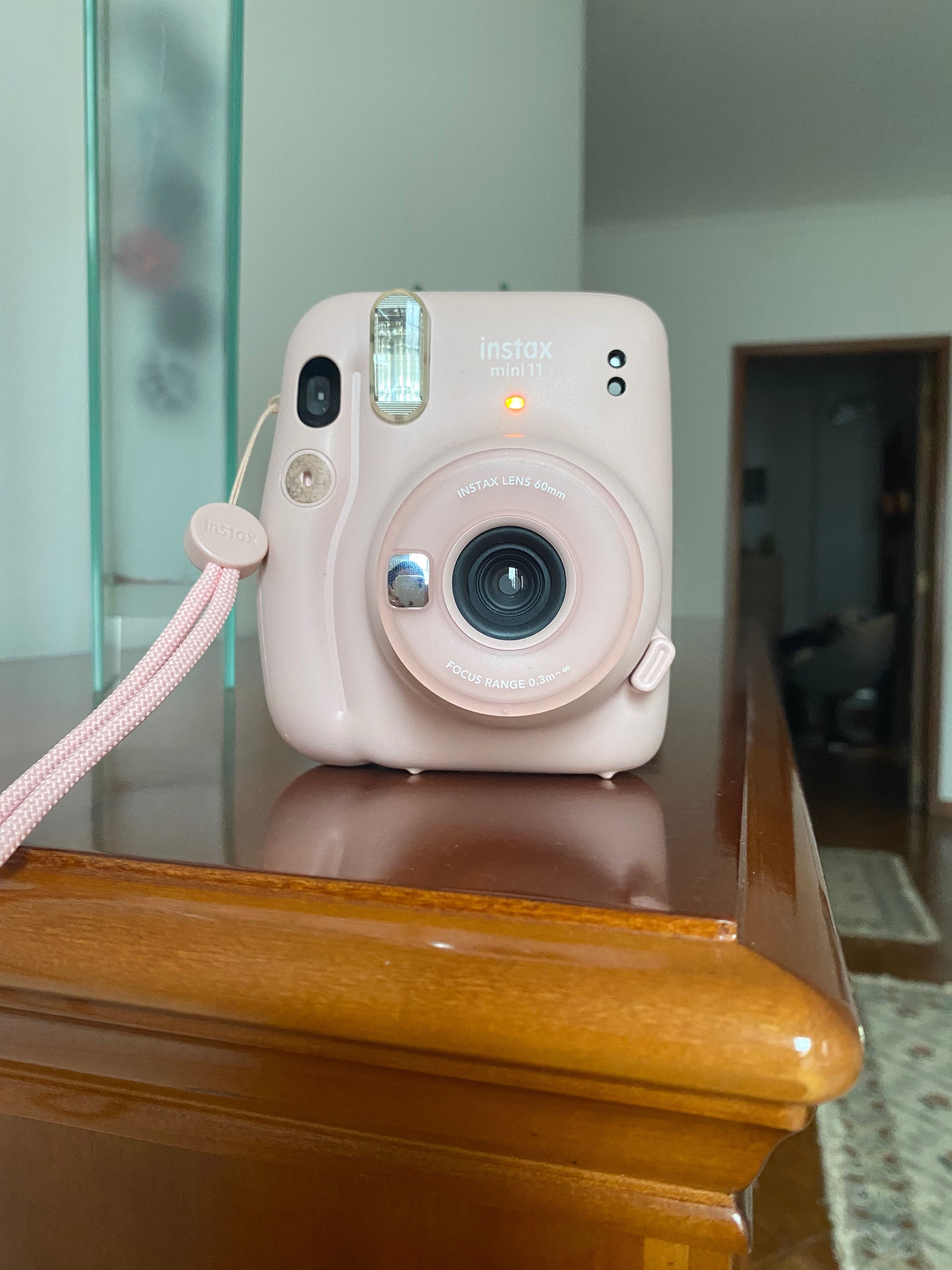 Câmara Instax mini 11