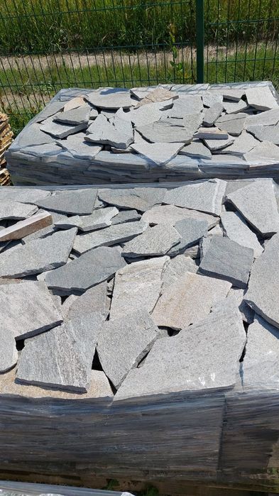 Kamień na elewację naturalny gnejs elewacyjny twardy płaski gr 1-3 cm