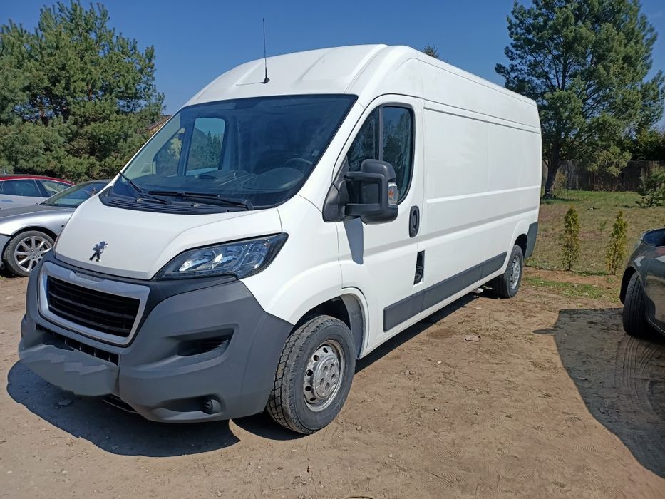 Usługi Transportowe Przeprowadzki,Przewóz palet,mebli i innych towarów
