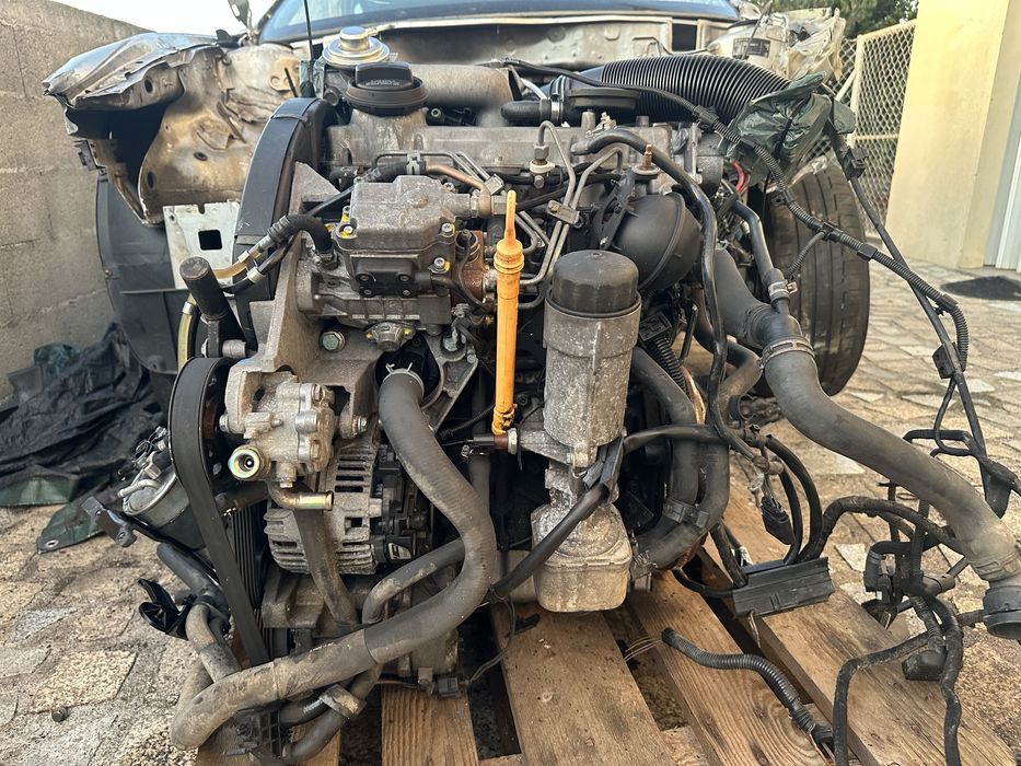 Vendo motor VP110 em otimo estado